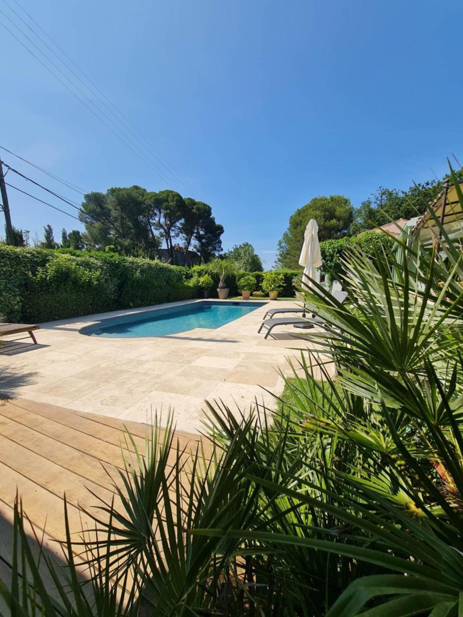 Maison Villa Pierrevert Exterior photo